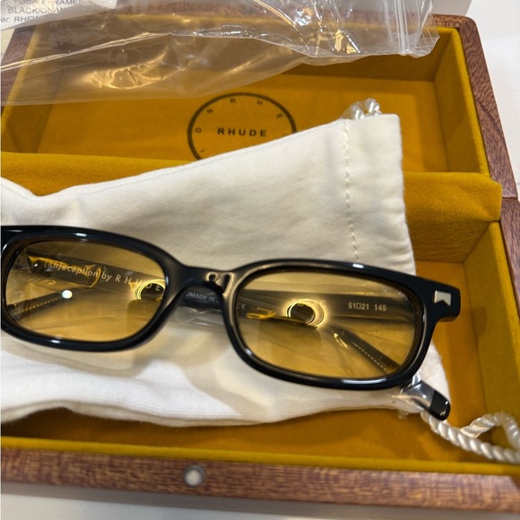 Rhude Wooden Chess Set - Brown and Cream - tobac frames - Picture 4 of 7